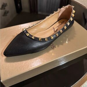 Black Studded Women's Flats